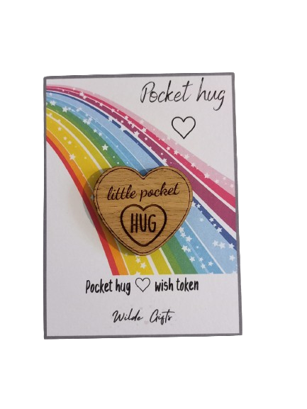 Rainbow pocket hug - Wilde Gifts 