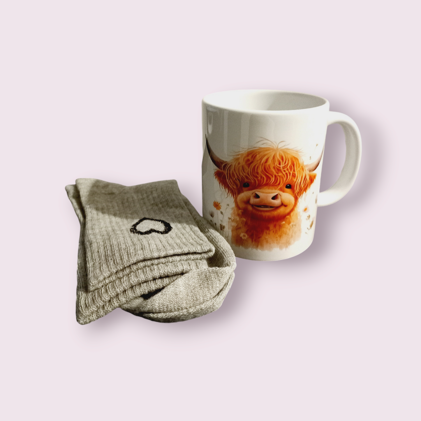 Highland cow mug & socks gift set